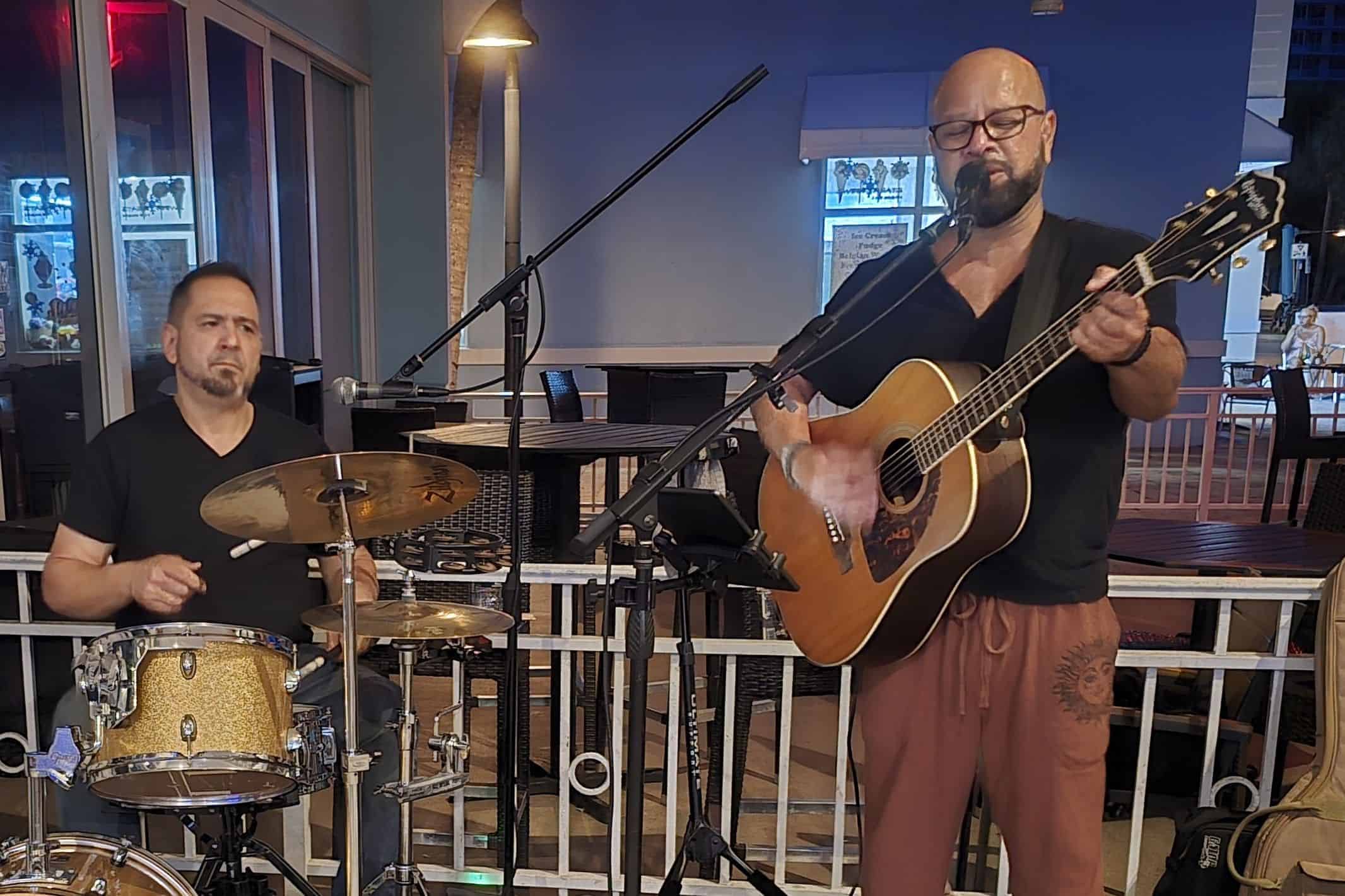 My Weekend Therapy at Max's Grille