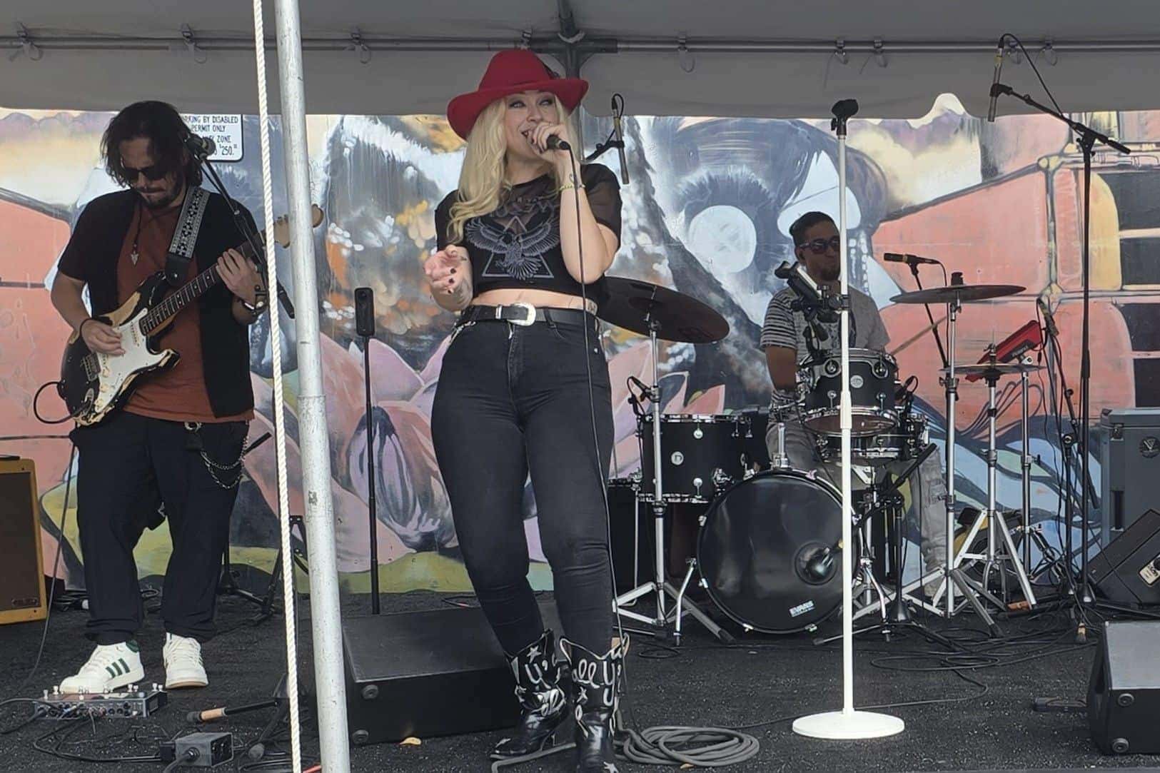 Laura Goodstone & The Kameleons at Johnnie Brown's